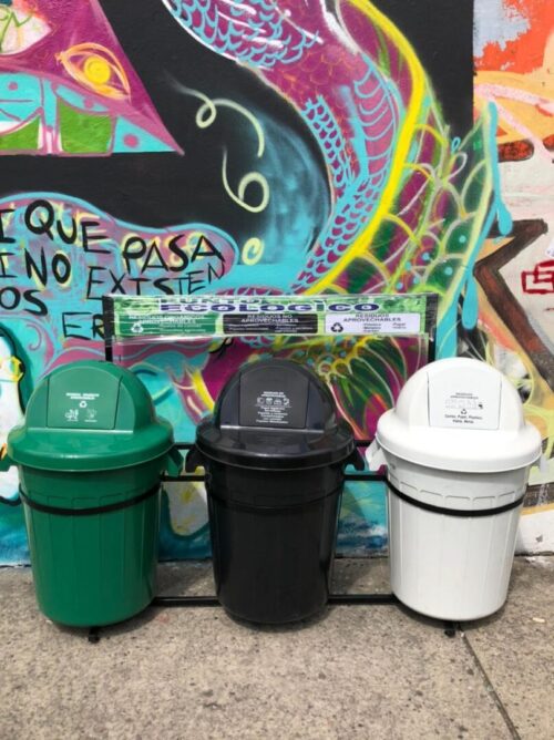 Punto ecológico de 121lts tapa vaiven